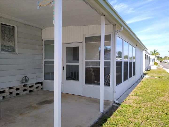 Property Photo:  82276 2nd Avenue N 276  FL 33781 