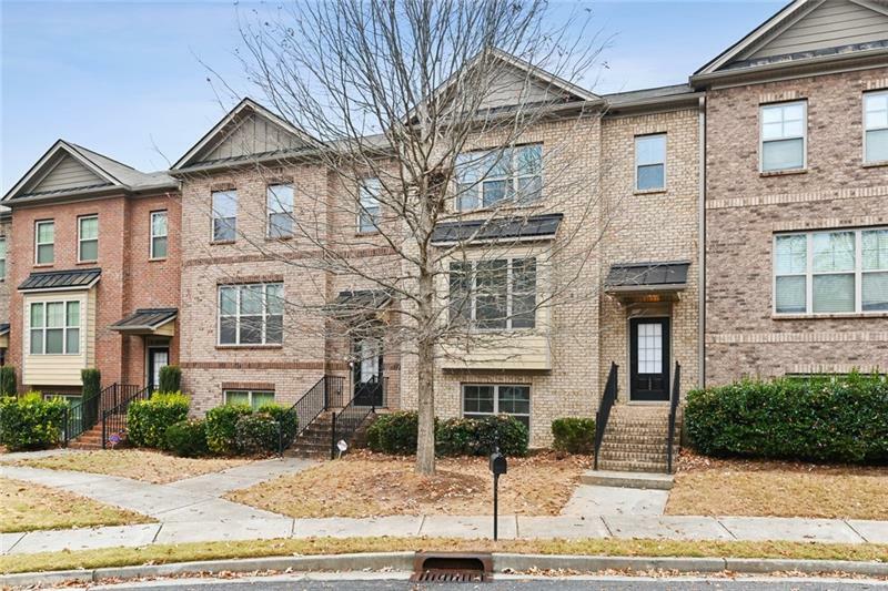 Property Photo: 420 Jardin Court 52 GA 30022