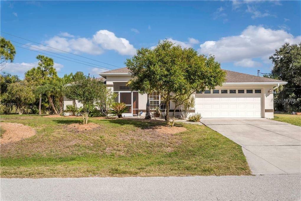 Property Photo:  4010 Yucatan Circle  FL 33948 