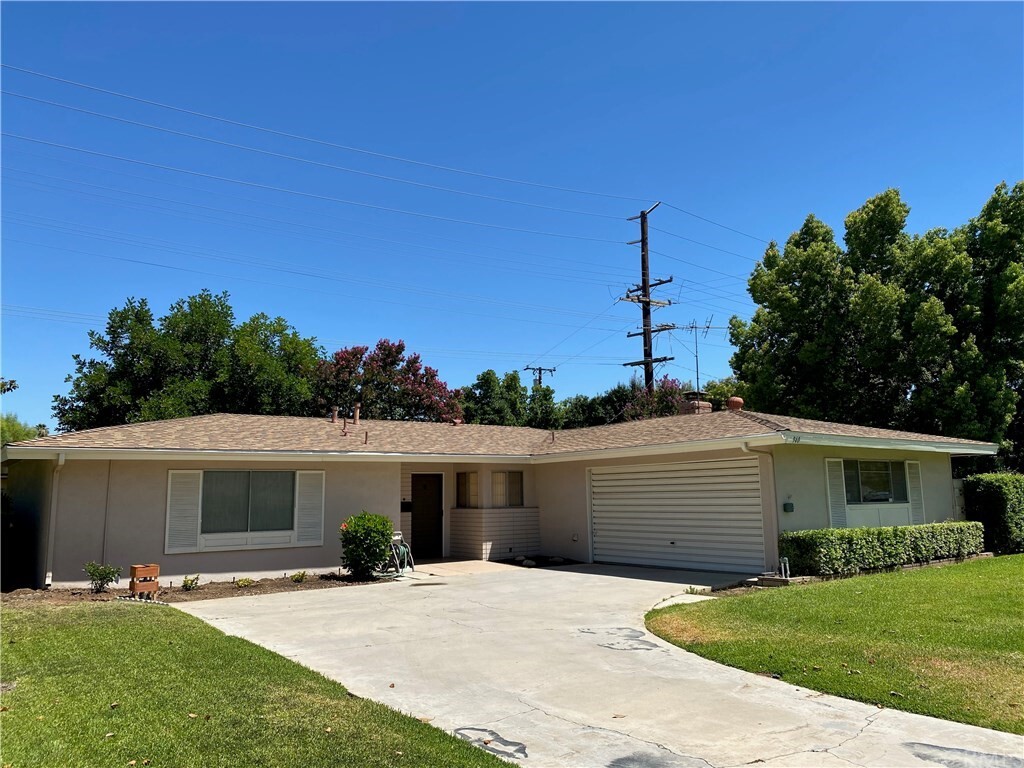 Property Photo:  940 Fulbright Avenue  CA 92373 