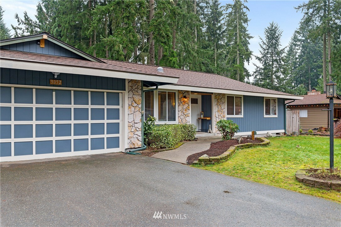 Property Photo:  3052 SE Forest Villa Court  WA 98366 