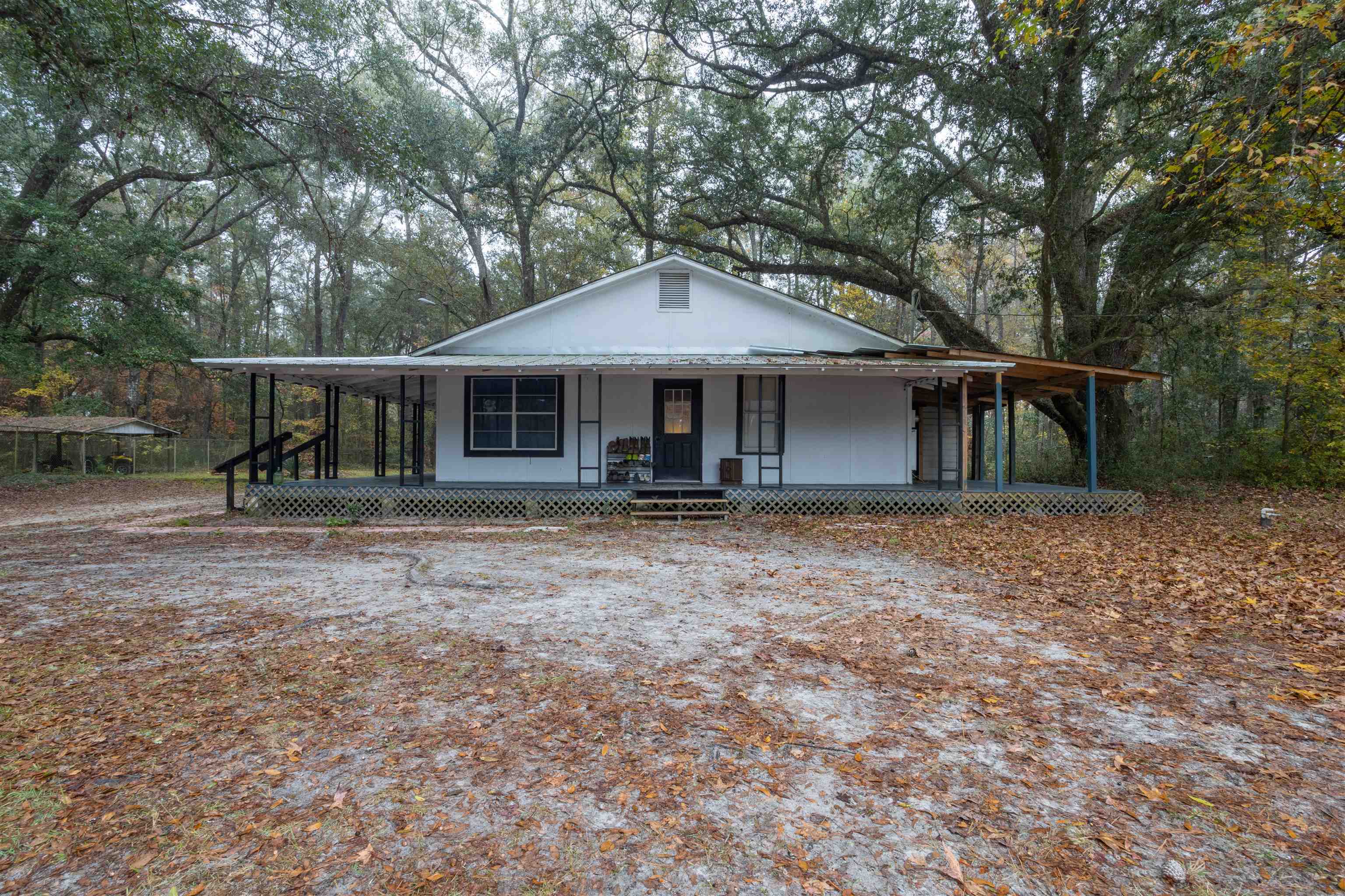 Property Photo:  3611 Gamble Road  FL 32344 