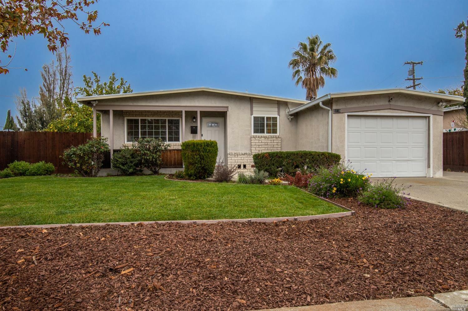 Property Photo:  1118 Tabor Avenue  CA 94533 