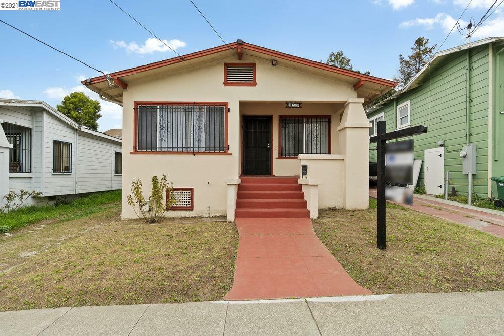 Property Photo:  1600 E 21st St  CA 94606 