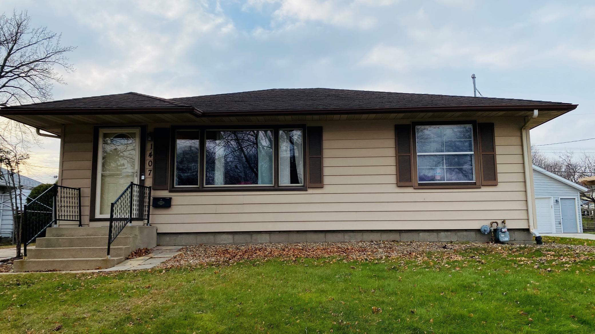 Property Photo: 1407 15th Avenue NW MN 55901
