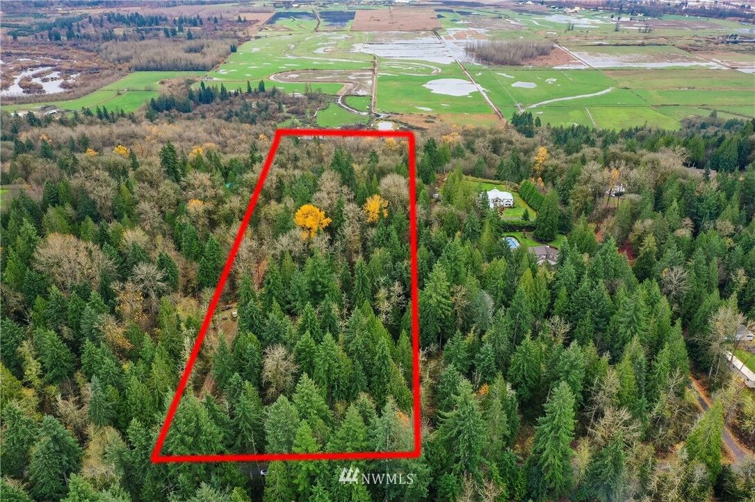 Property Photo:  19800 244th Avenue NE  WA 98077 