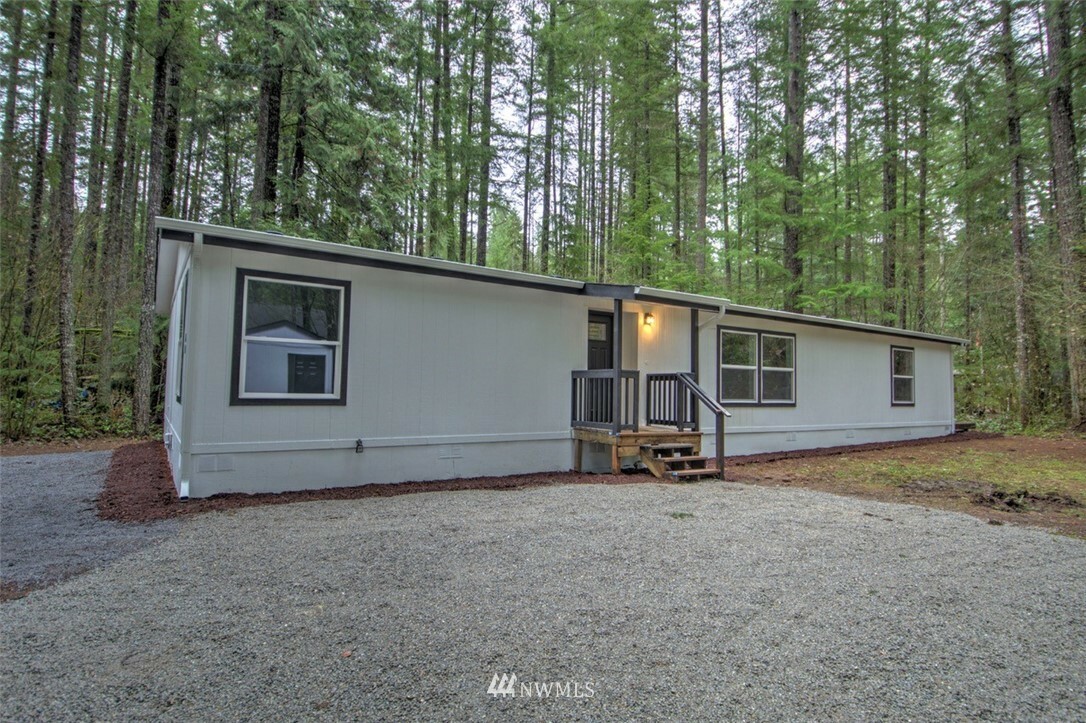 Property Photo:  60 N Kokanee Cove Way  WA 98548 