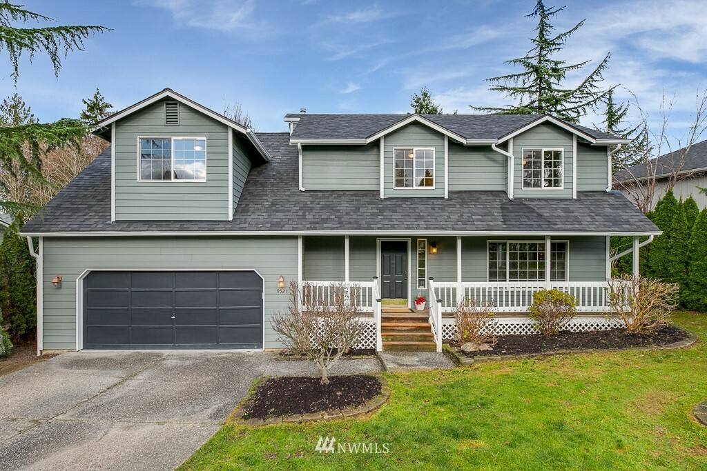 Property Photo:  9521 6th Street SE  WA 98258 