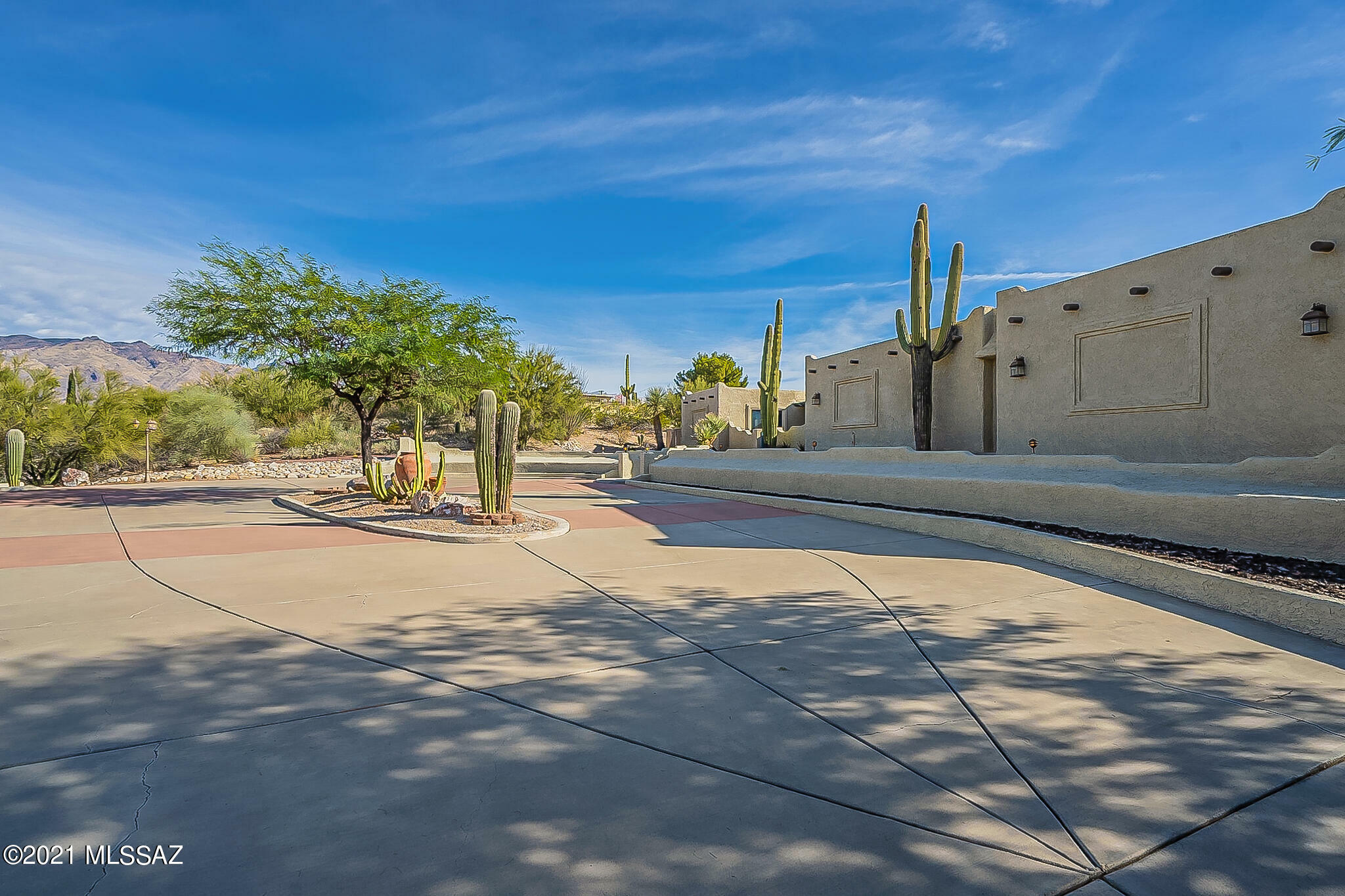 Property Photo:  4060 N Swan Road  AZ 85718 