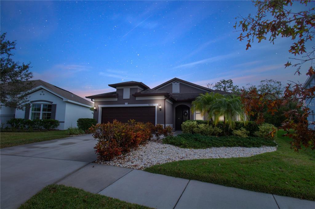 Property Photo: 5016 Bella Armonia Circle FL 33598