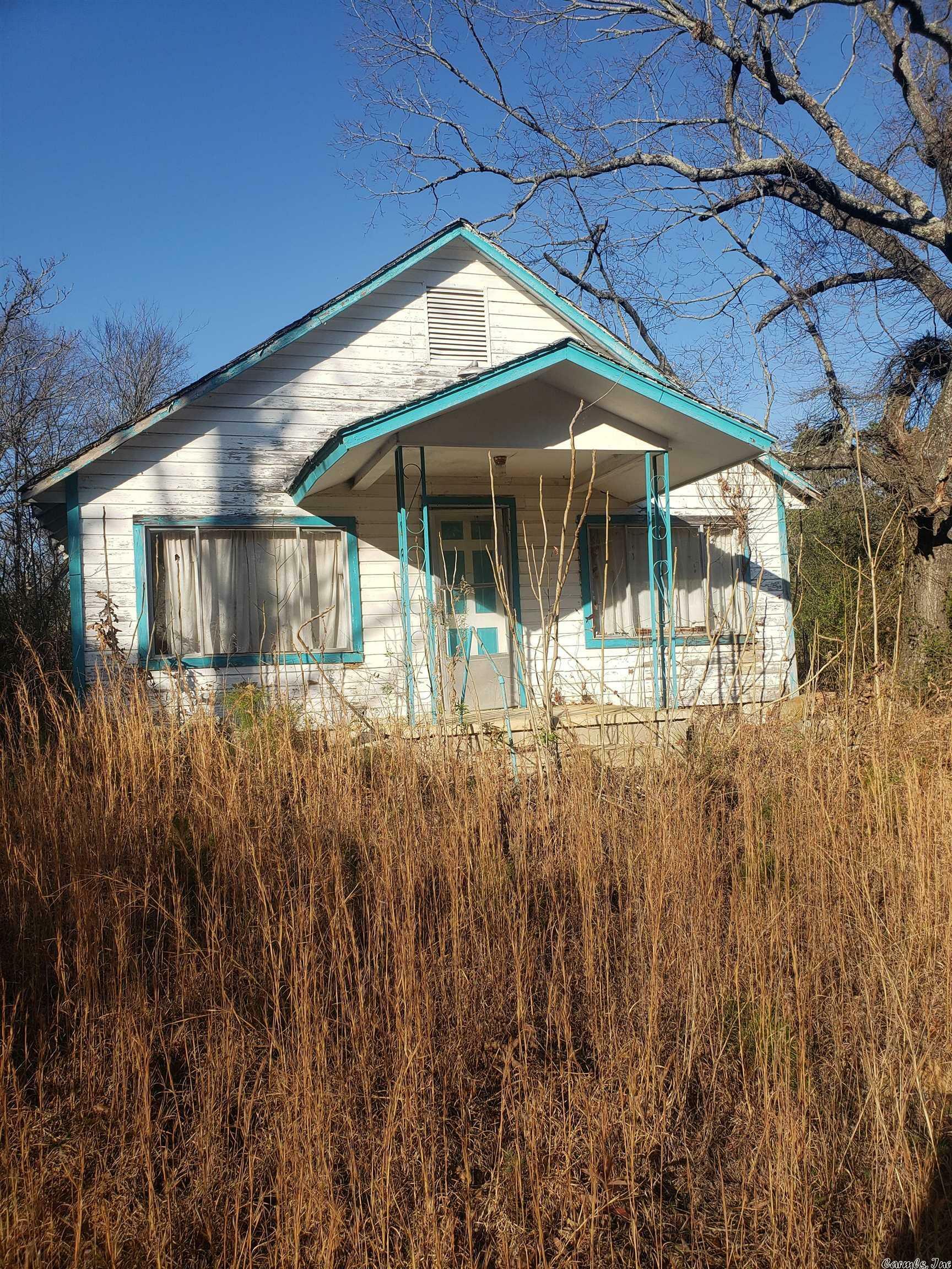 Property Photo:  142 McLellan Lane  AR 71953 