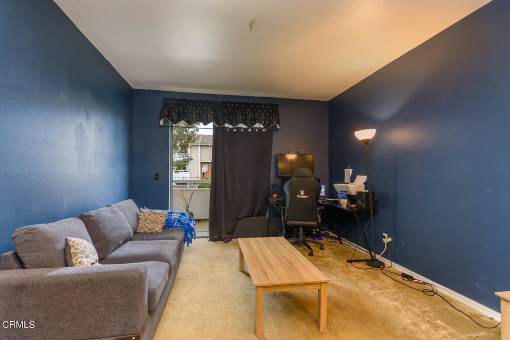 Property Photo:  865 S B Street G1  CA 93030 