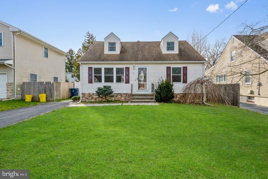 Property Photo:  25 Wayside Lane  NJ 08648 