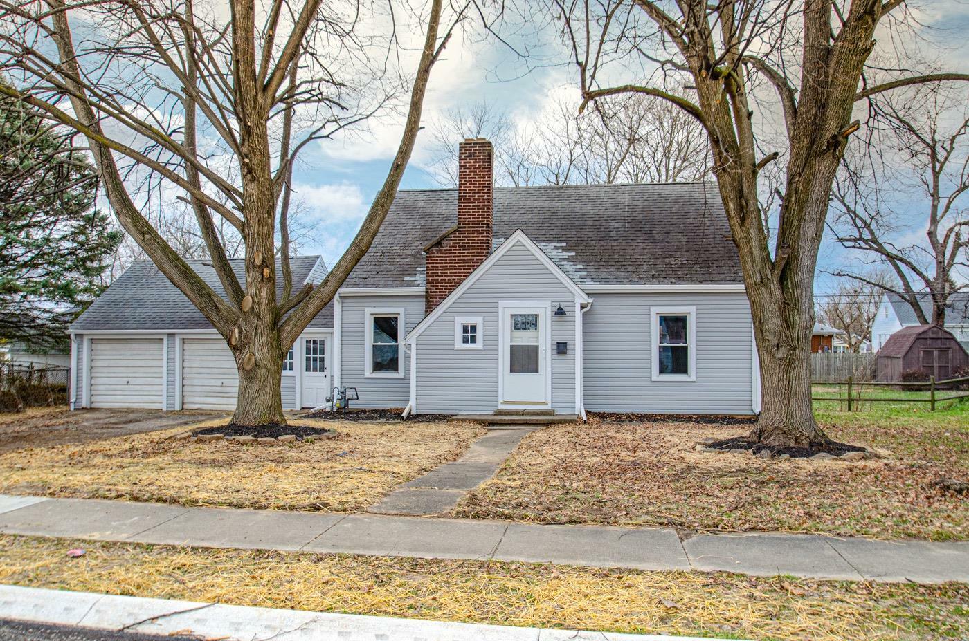 Property Photo:  833 S Maple Ave  OH 45324 