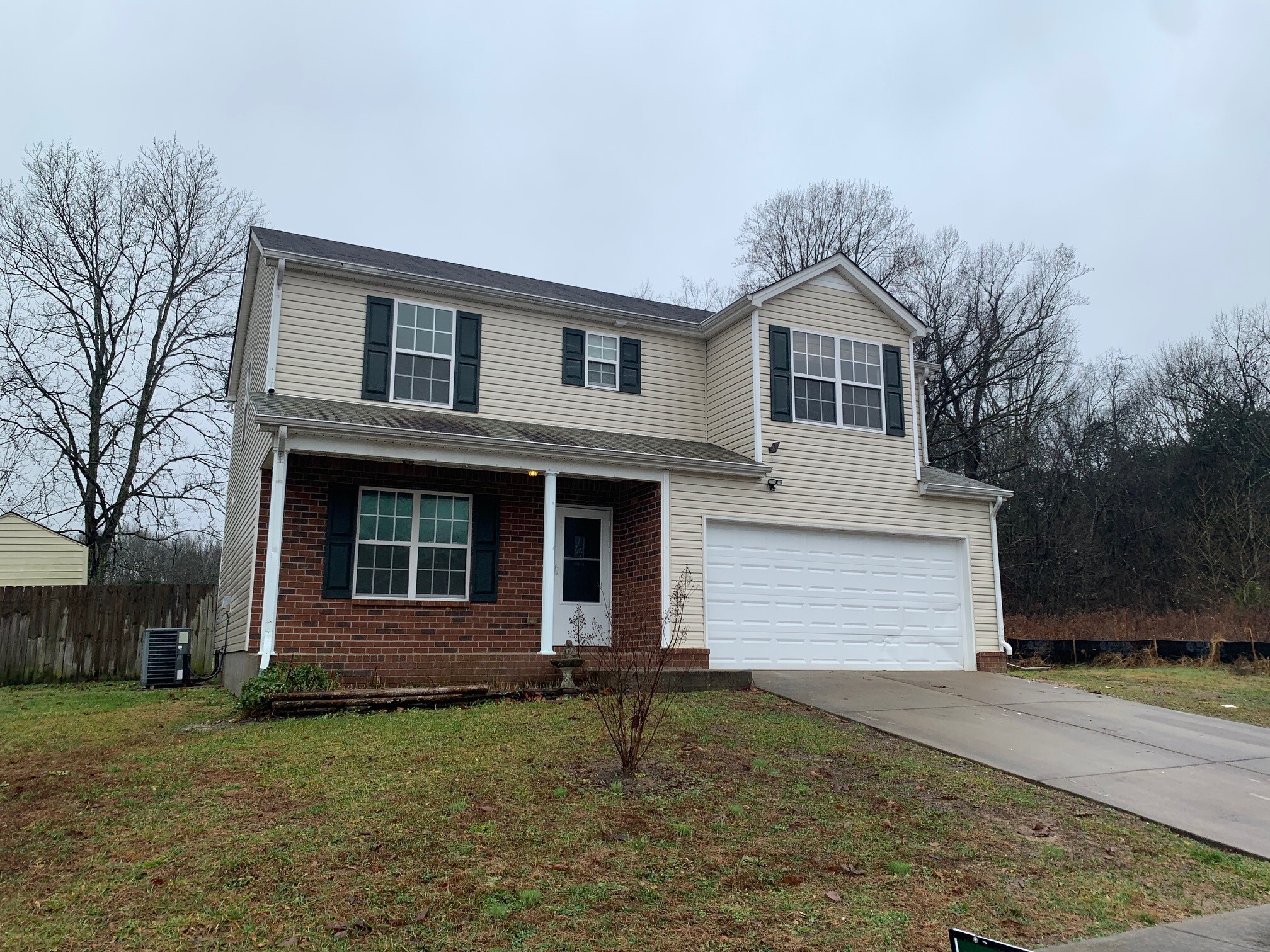 Property Photo: 800 Knox Crest Ln TN 37090