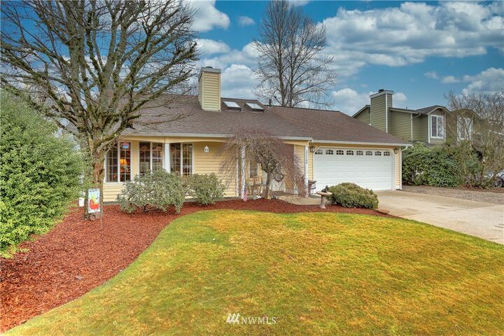 Property Photo:  27720 128th Place SE  WA 98030 