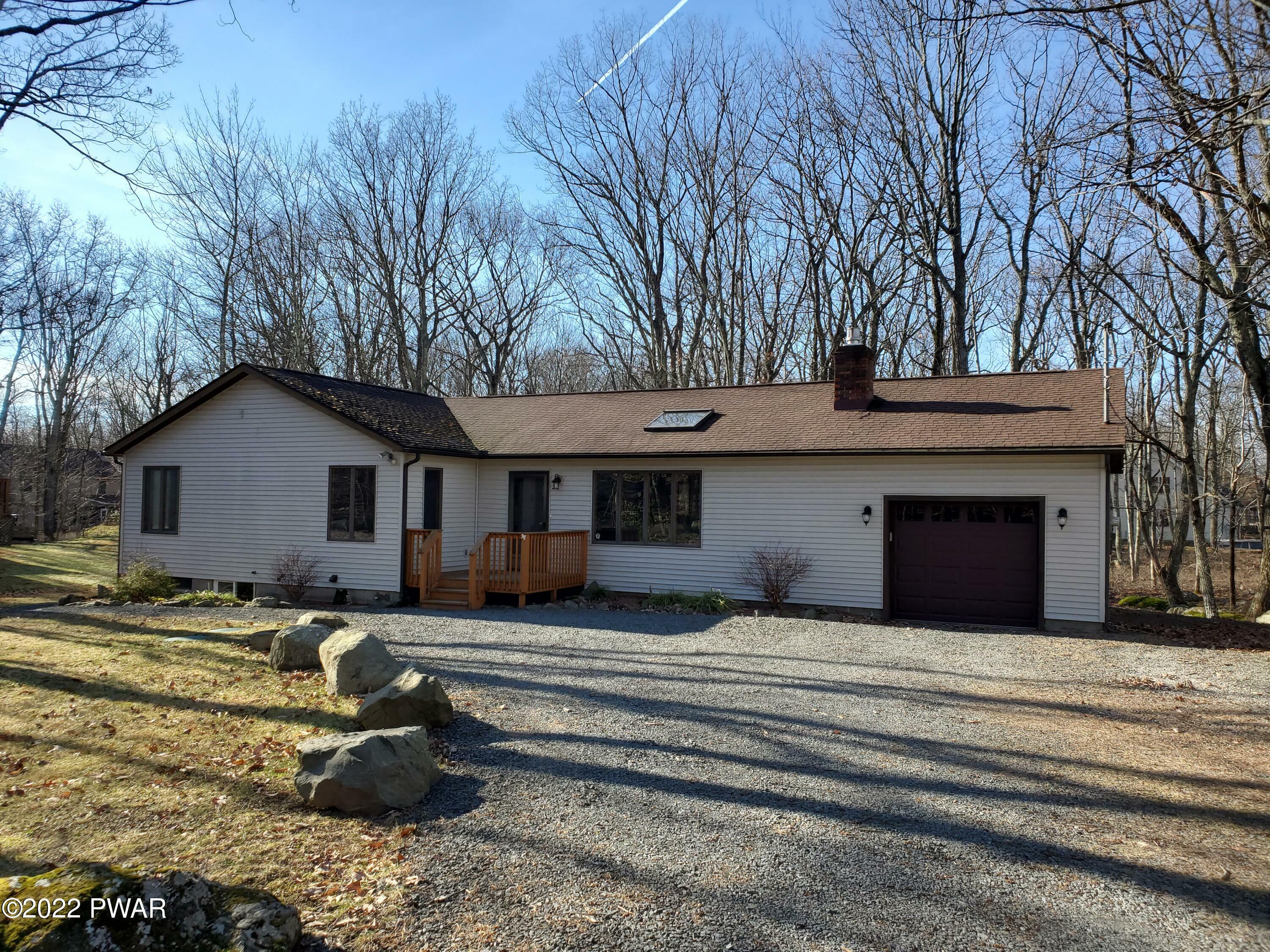 140 Pommel Drive  Lords Valley PA 18428 photo