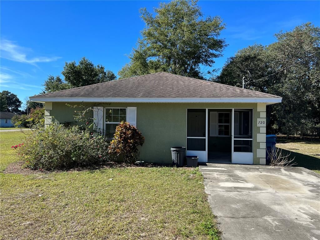 Property Photo:  720 S Morrison Avenue  FL 33841 