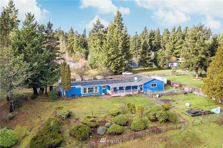 Property Photo: 32501 65th Avenue S WA 98580