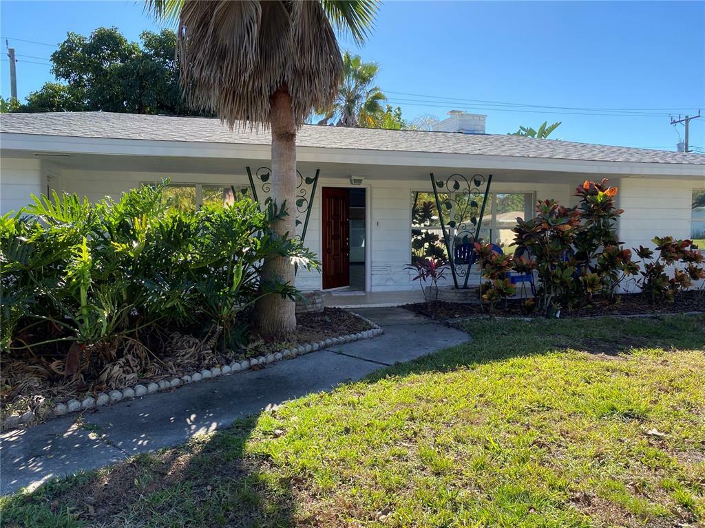 Property Photo:  2236 Tulip Street  FL 34239 