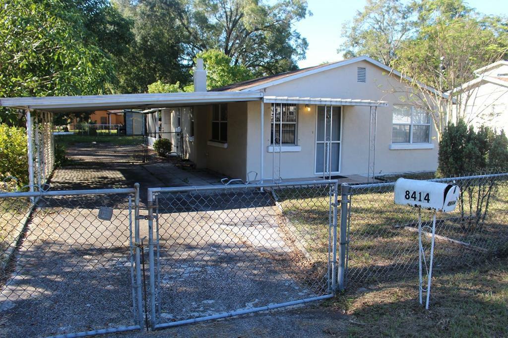 Property Photo: 8414 N Rome Avenue FL 33604