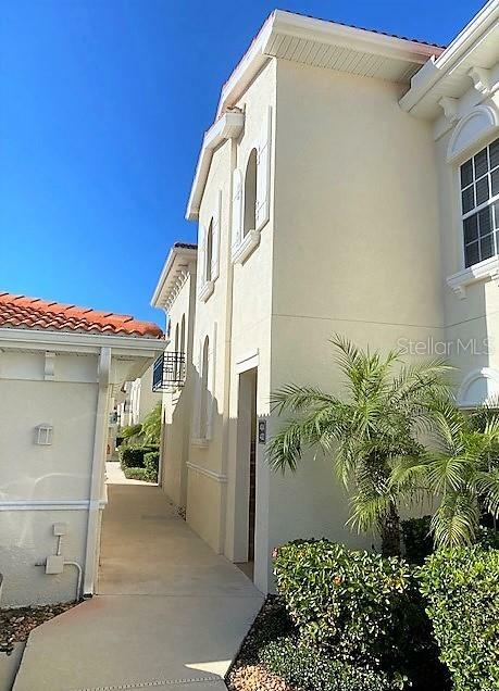 Property Photo:  404 Ravinia Circle 404  FL 34292 