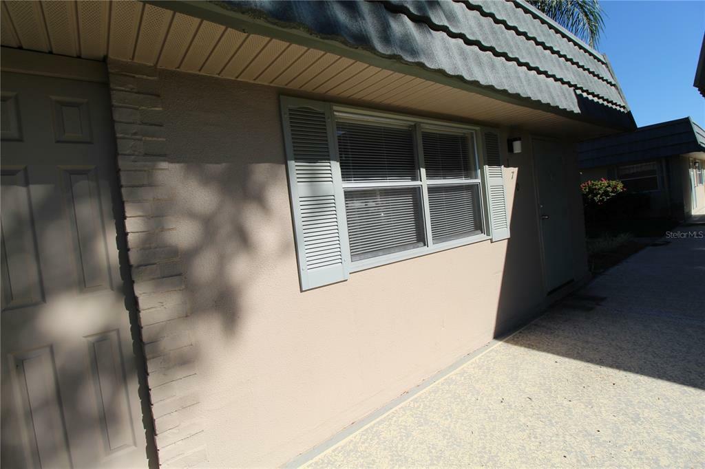 Property Photo:  1802 Bedford Terrace 170  FL 33573 