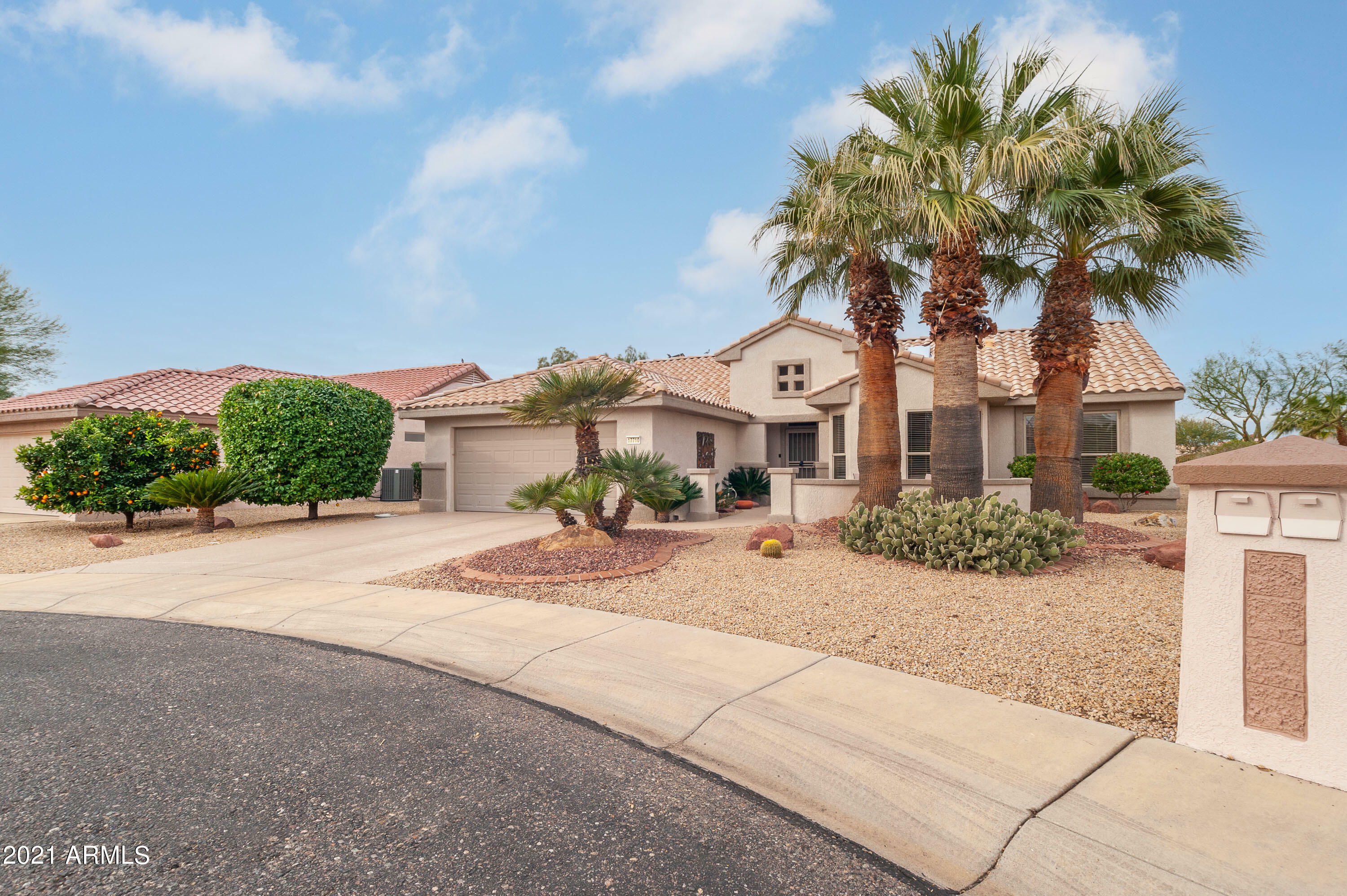 Property Photo:  17710 N Solamente Court  AZ 85374 