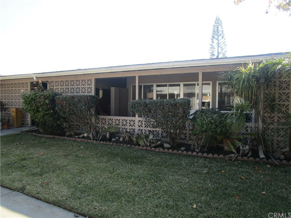 Property Photo:  1080 Foxburg M9-216H  CA 90740 