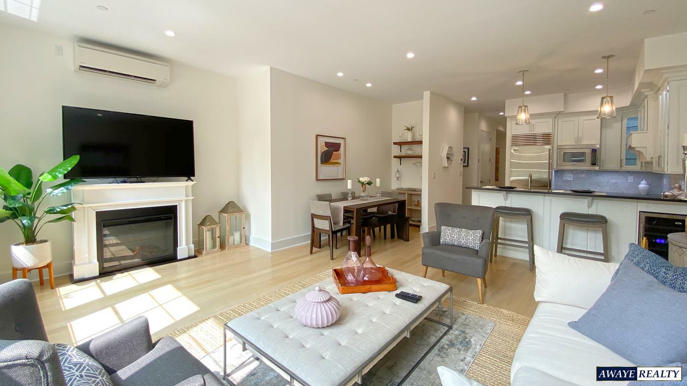 Property Photo:  145 Huntington Street 2-R  NY 11231 