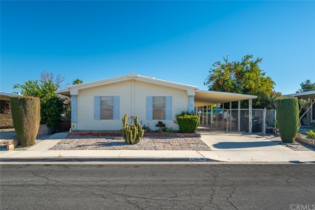 Property Photo:  576 Palos Drive  CA 92543 