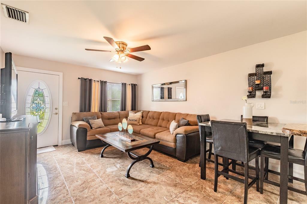 Property Photo: 4002 Fawn Circle FL 33610