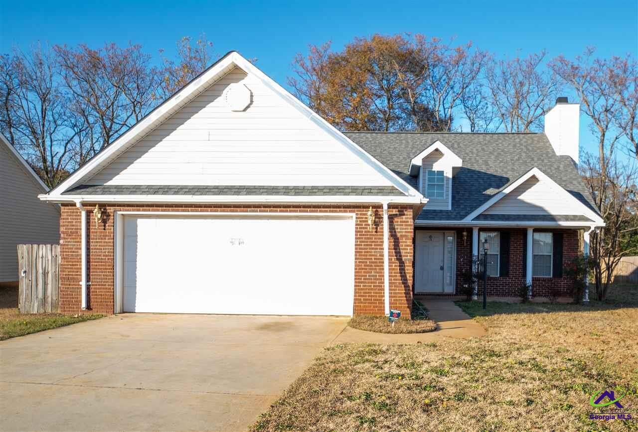 Property Photo:  109 Holbeck Court  GA 31088 