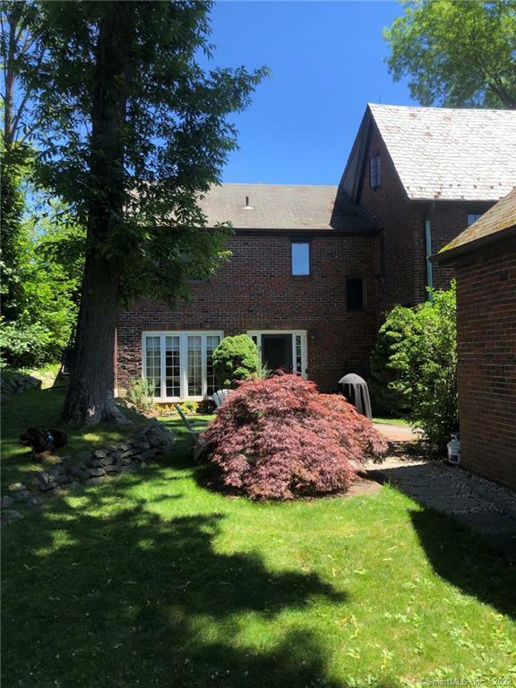 Property Photo: 48 Oak Street CT 06840