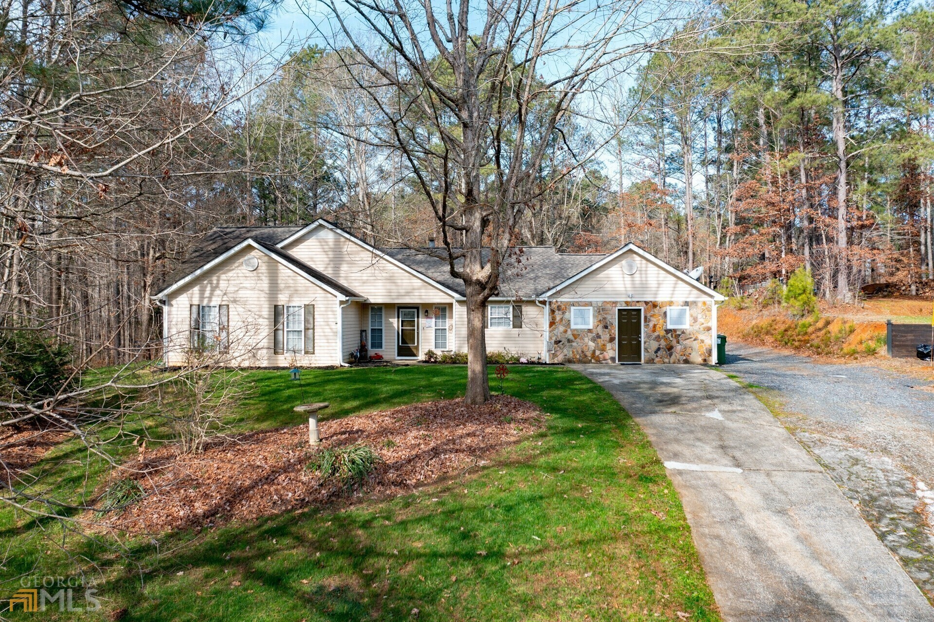 Property Photo:  410 Creek Bottom Court  GA 30115 