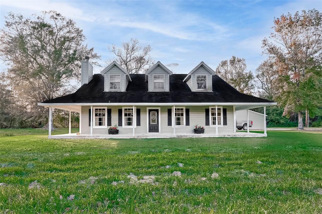 Property Photo: 250 Gulf Oil Road TX 77560