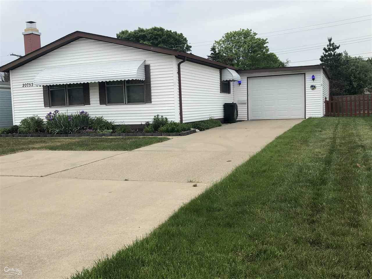 Property Photo:  20753 Gaslight Dr.  MI 48036 