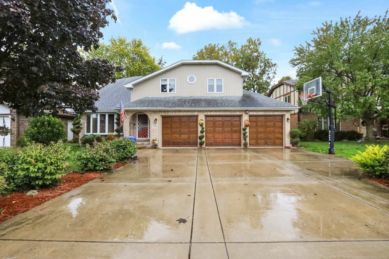 Property Photo:  472 Dunlay Street  IL 60191 