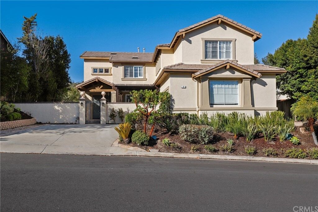 Property Photo: 12 Kingfisher Court CA 92679