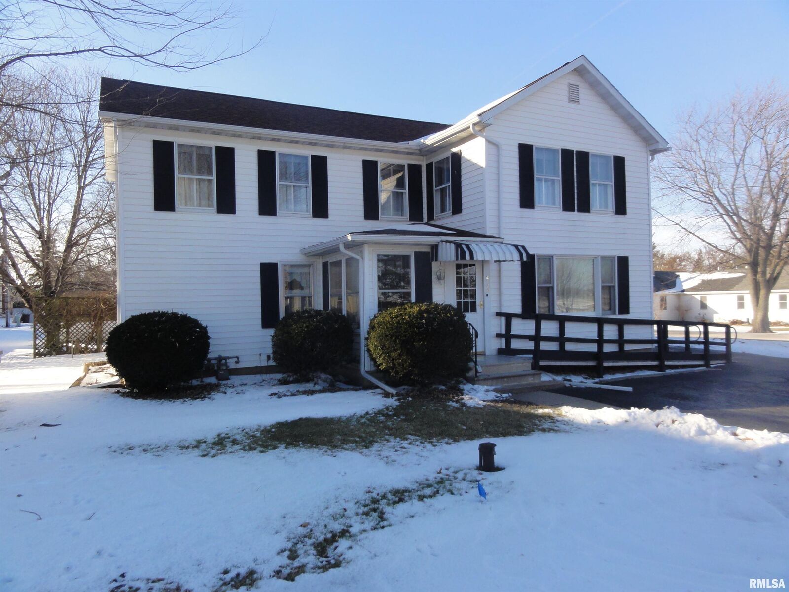 Property Photo:  413 N 2nd  IL 61525 