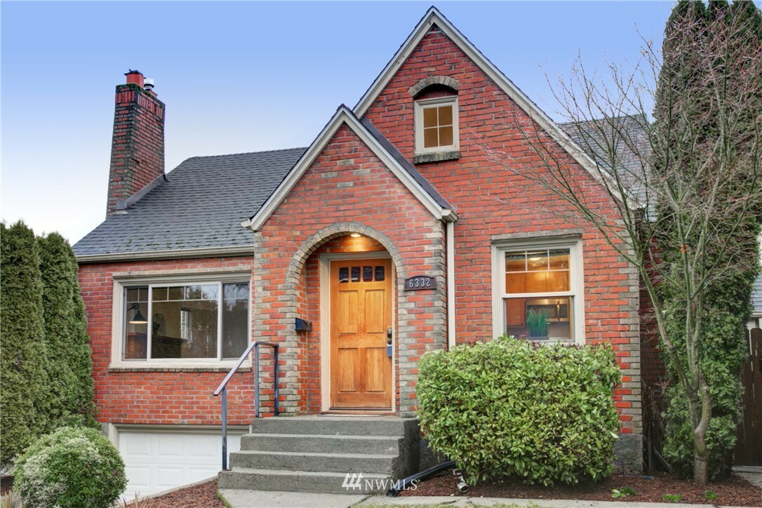 Property Photo: 6332 34th Avenue SW WA 98126
