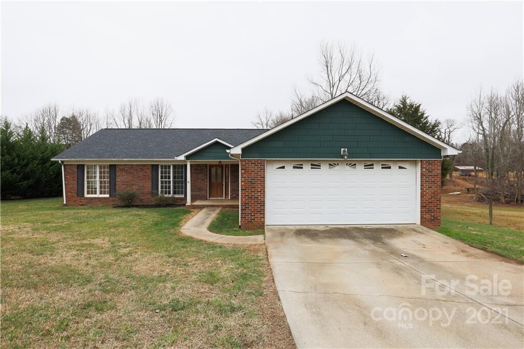 Property Photo: 920 Bethel Church Road NC 28092