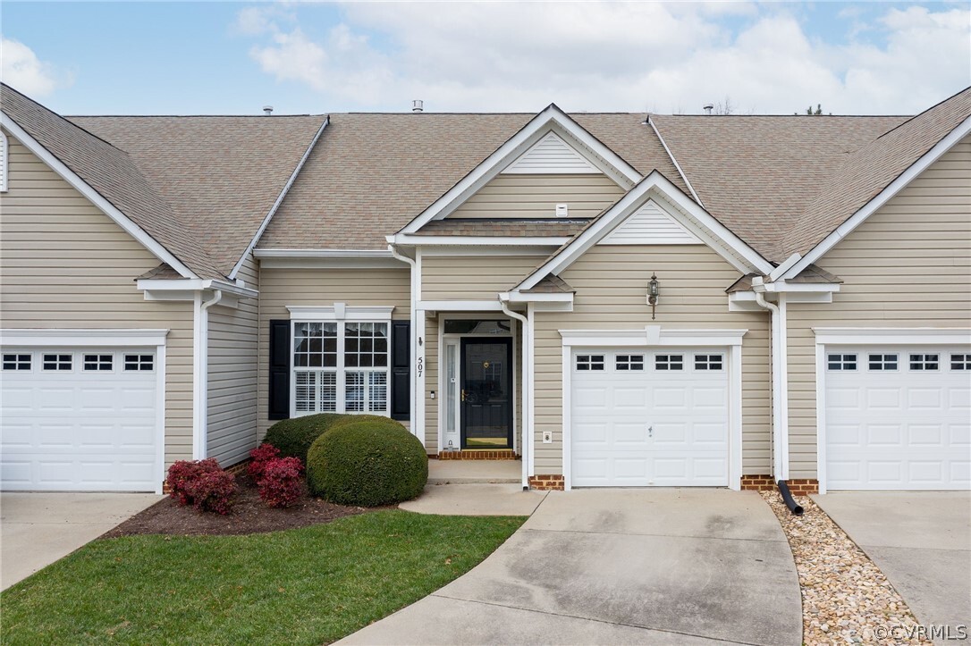 Property Photo: 507 Lawford Ln VA 23114