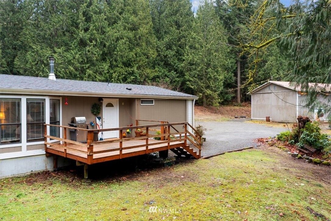 Property Photo:  1807 167th Avenue SE  WA 98290 