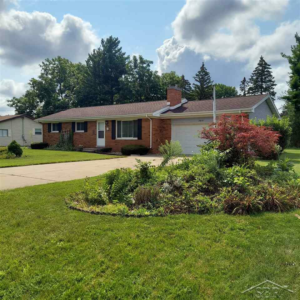 3615 Seville Lane  Saginaw MI 48604 photo