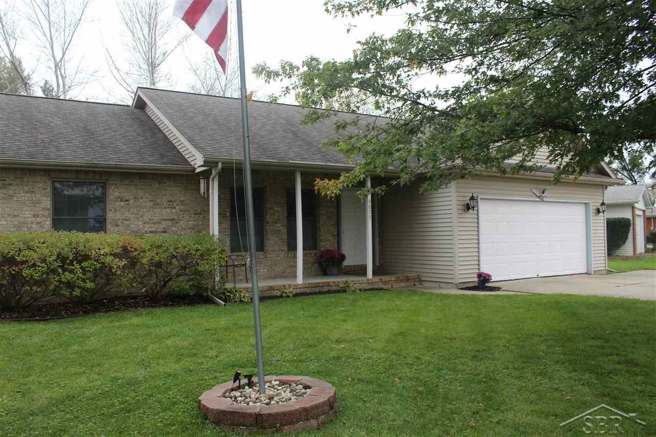 Property Photo:  4075 Diceglie Ct  MI 48604 