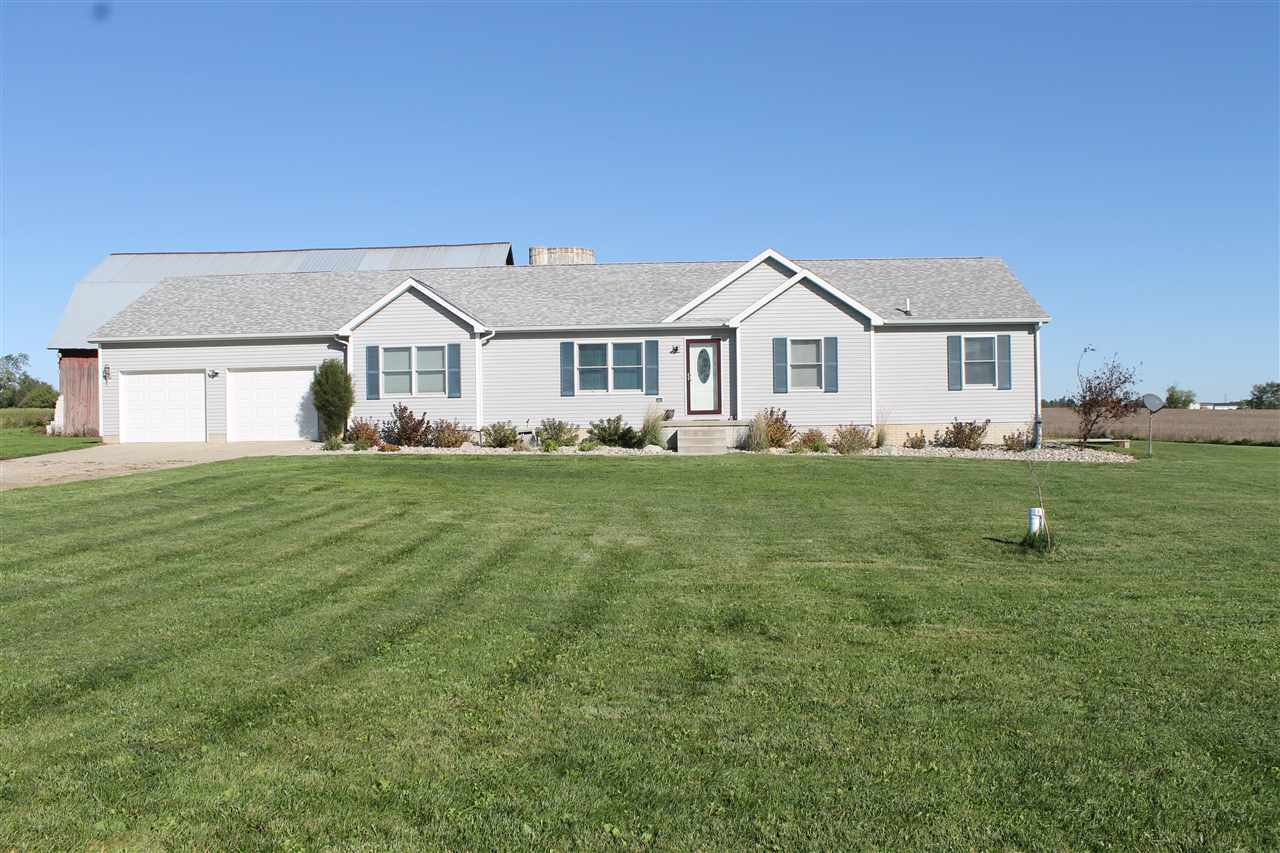 Property Photo: 704 W Garfield Rd MI 48806