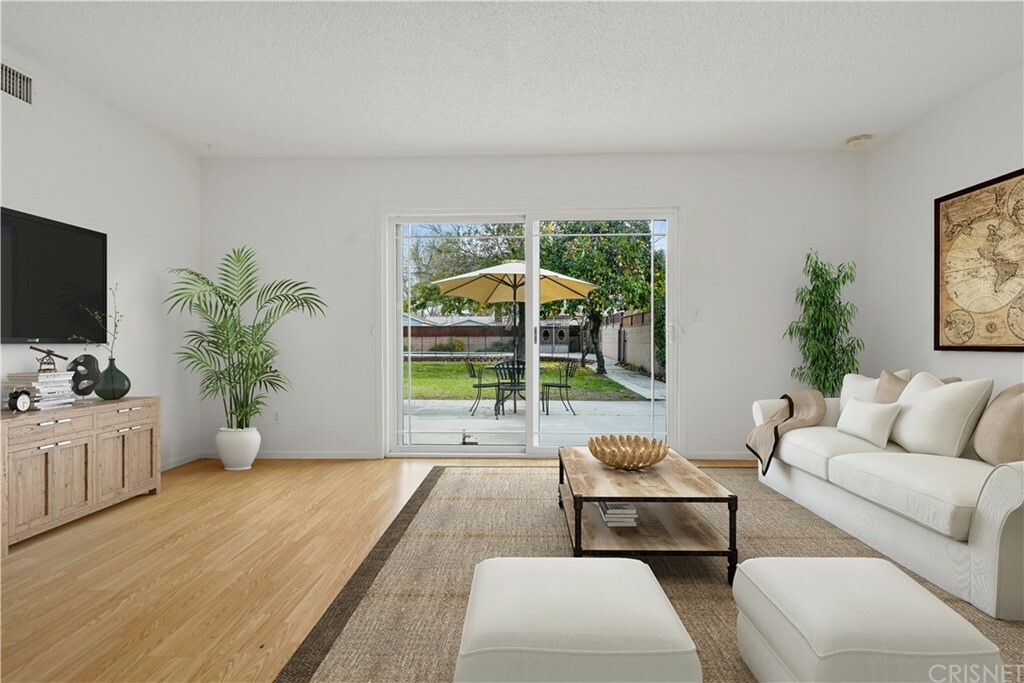 Property Photo:  8834 Valjean Avenue  CA 91343 