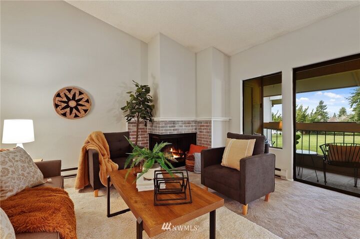 11104 NE 68th Street 201  Kirkland WA 98033 photo