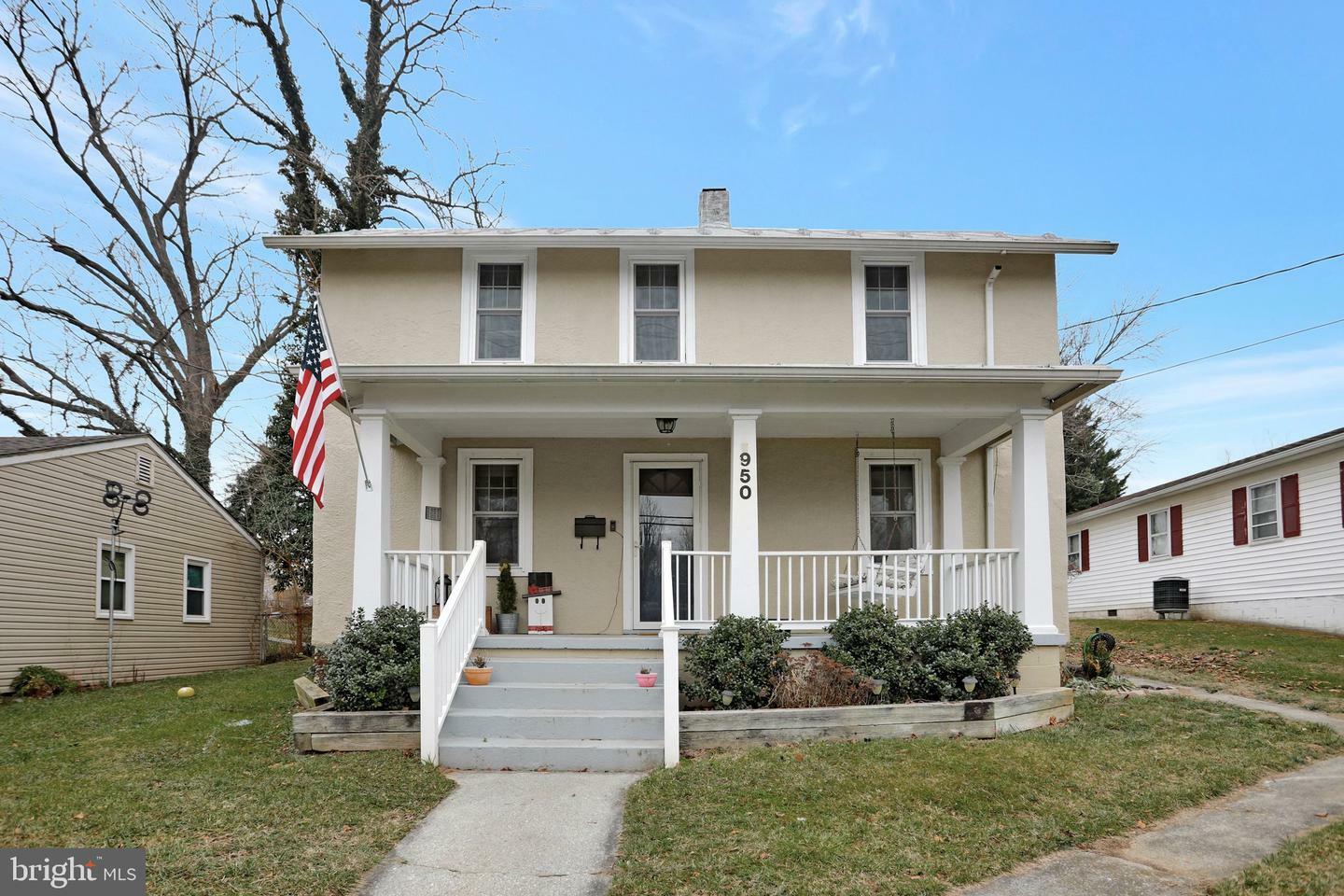 Property Photo:  950 Jefferson Avenue  WV 25414 